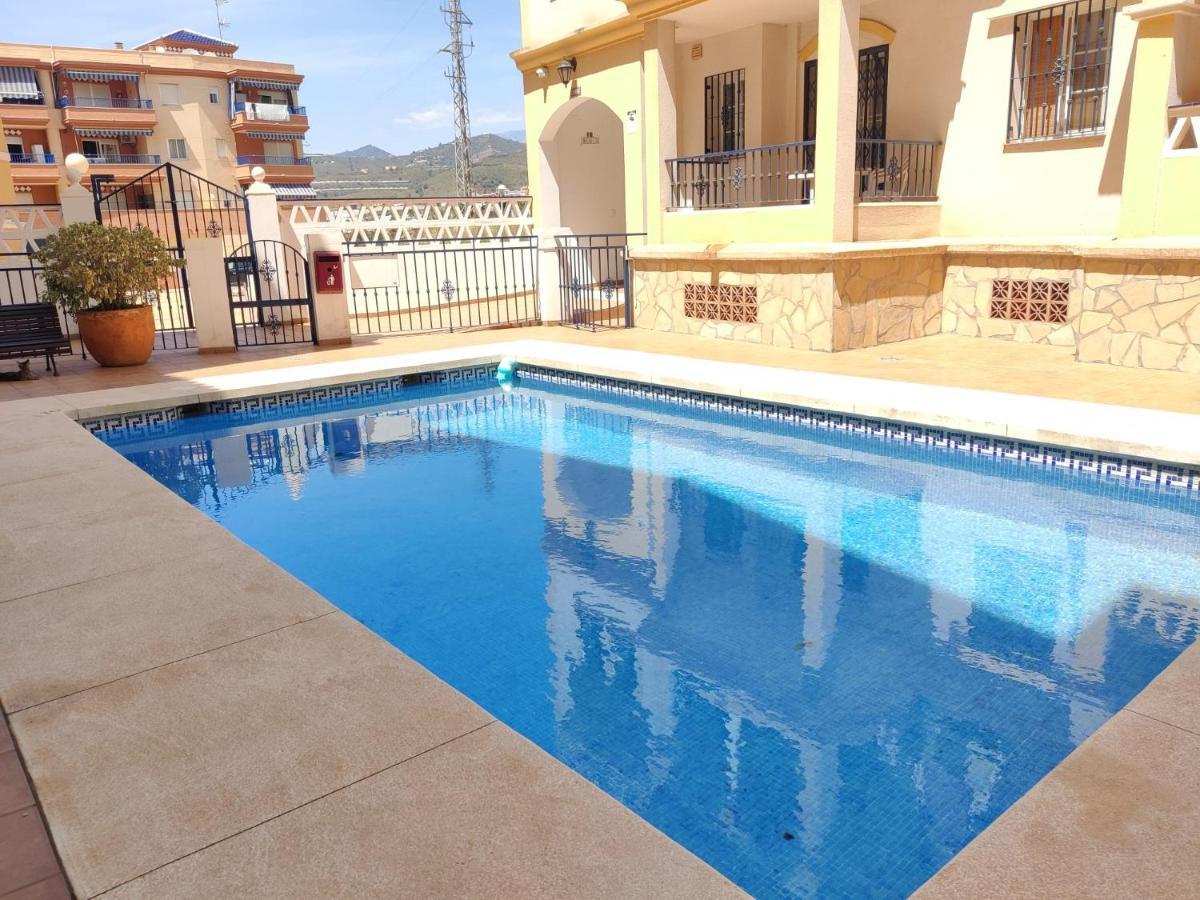 Precioso Apartamento Con Piscina Cerca De La Playa Torrox Costa Малага Екстер'єр фото
